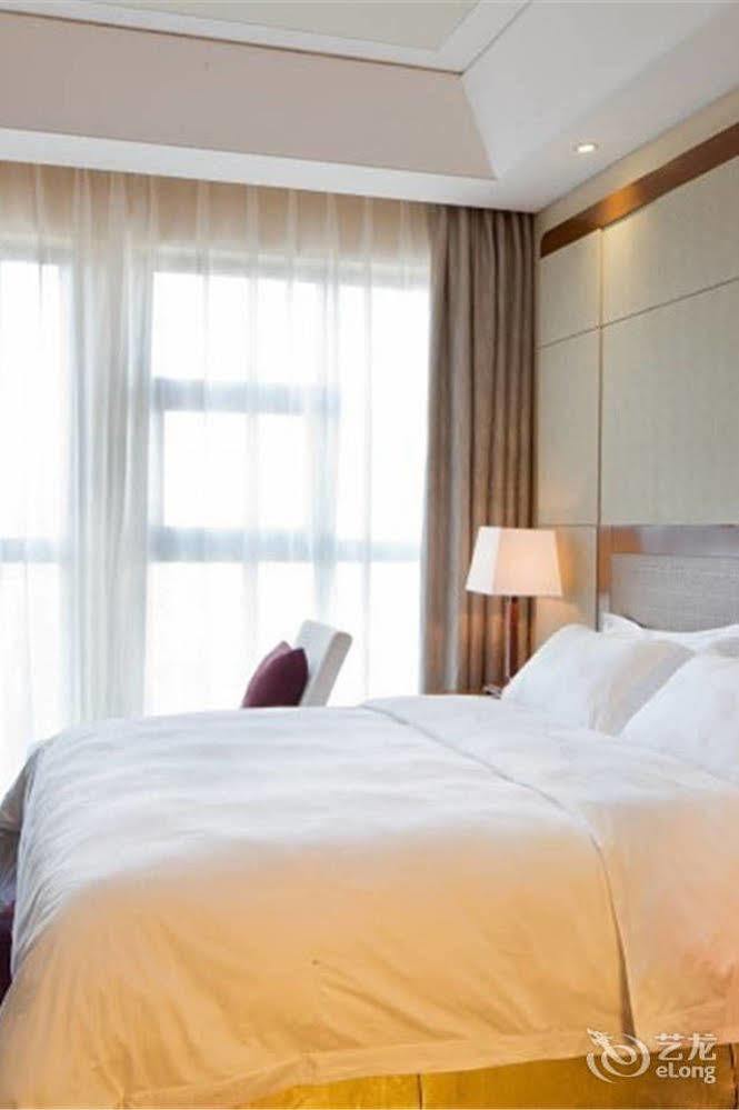 Bavaria City Hotel Бэйхай Экстерьер фото